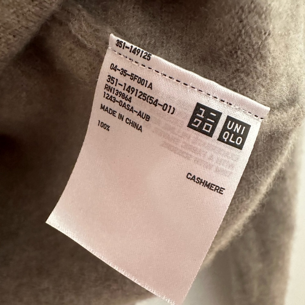 Uniqlo 100% Cashmere Taupe Brown Gray Sweater - Picture 3 of 4